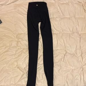 navy blue lululemon leggings